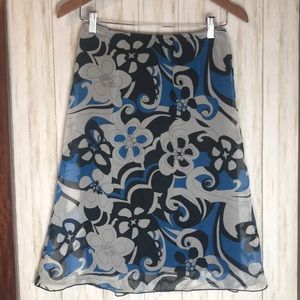 Tabloid Blue/Black/Gray floral skirt. Size M